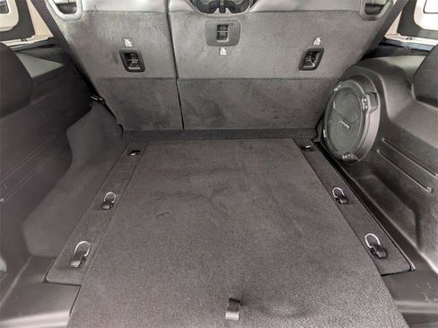 Certified 2024 Jeep Wrangler Unlimited Rubicon image 28