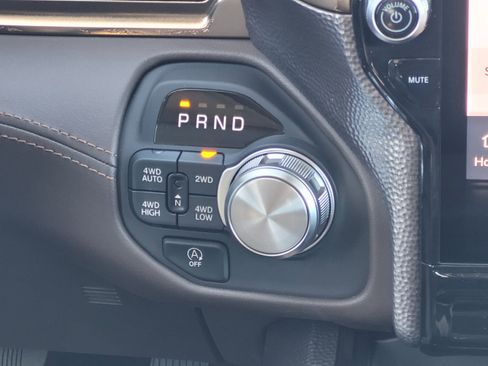 New 2025 RAM 1500 Limited image 17