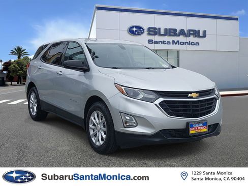 Used 2019 Chevrolet Equinox LS w/ LS Convenience Package FWD image 1