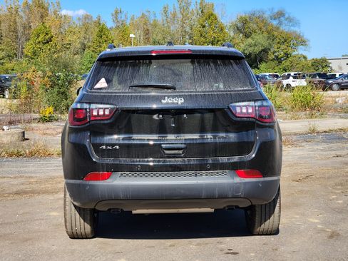 New 2026 Jeep Compass Limited image 15