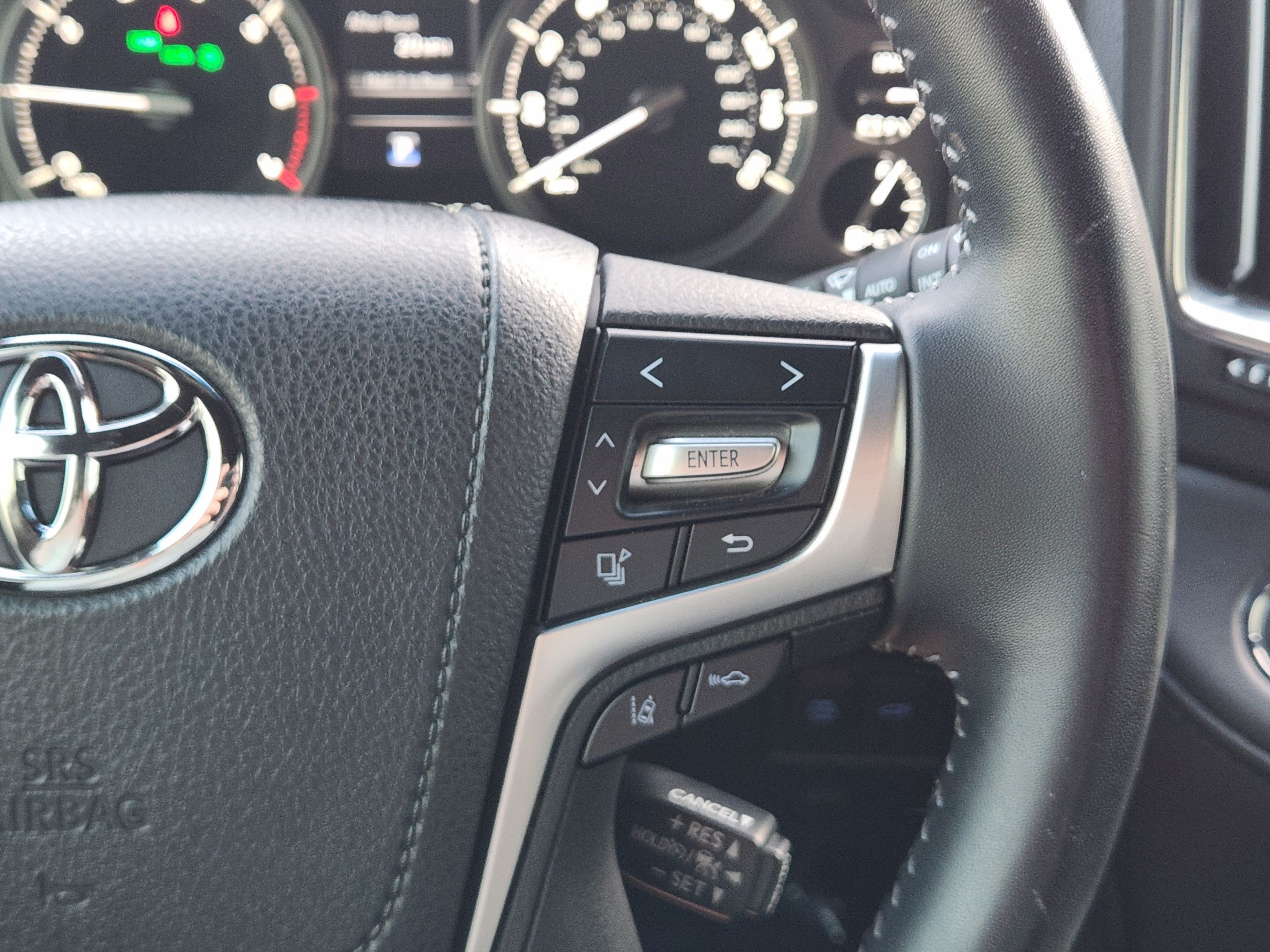 Used 2021 Toyota Land Cruiser AWD/4WD image 30