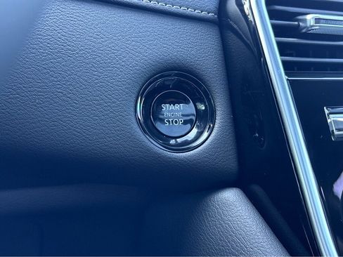 New 2026 Nissan Armada Platinum image 6