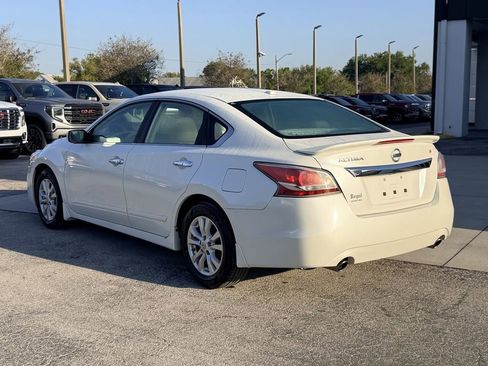Used 2015 Nissan Altima 2.5 S w/ Sport Value Package image 7