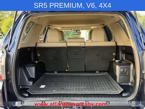 Used 2019 Toyota 4Runner SR5 Premium AWD/4WD image 11