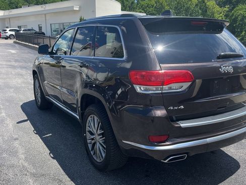 Used 2017 Jeep Grand Cherokee Summit w/ Platinum Series Group AWD/4WD image 2