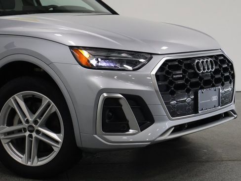 Certified 2025 Audi Q5 e Premium Plus w/ Premium Plus Package image 3