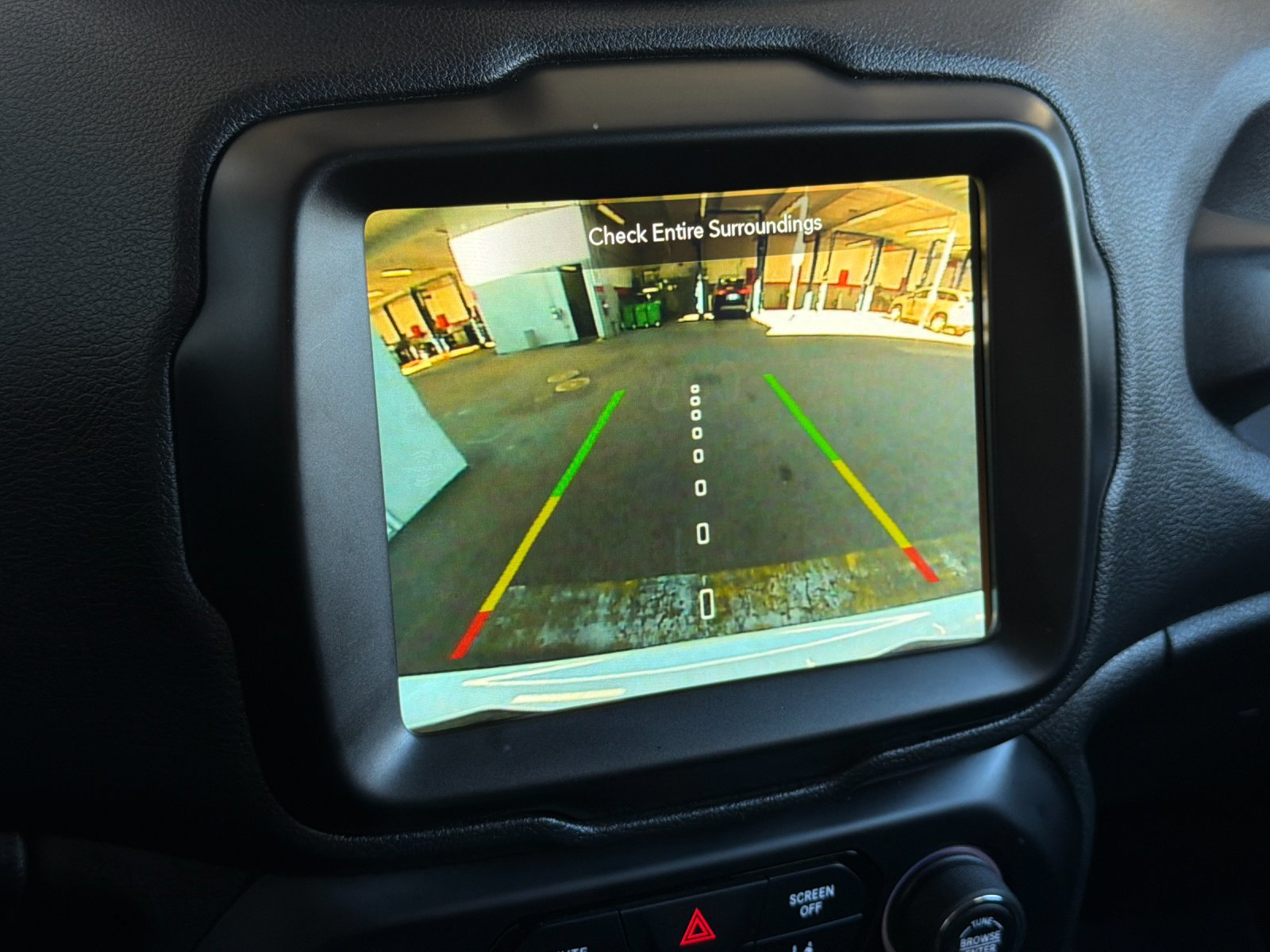 Used 2023 Jeep Renegade Trailhawk AWD/4WD image 18