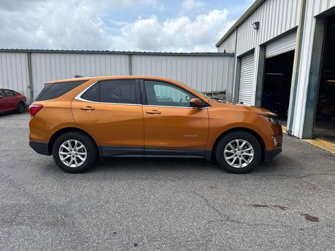 Used 2018 Chevrolet Equinox LT FWD image 8