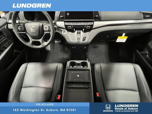 New 2026 Honda Odyssey EX-L image 3