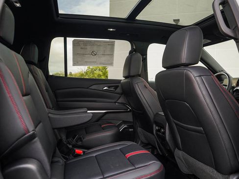 New 2026 Chevrolet Traverse RS w/ LPO, Floor Liner Package image 14