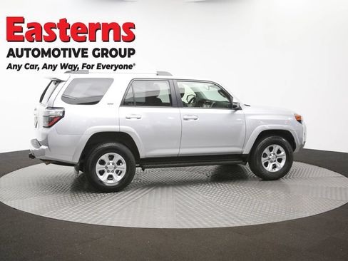 Used 2024 Toyota 4Runner SR5 AWD/4WD image 38