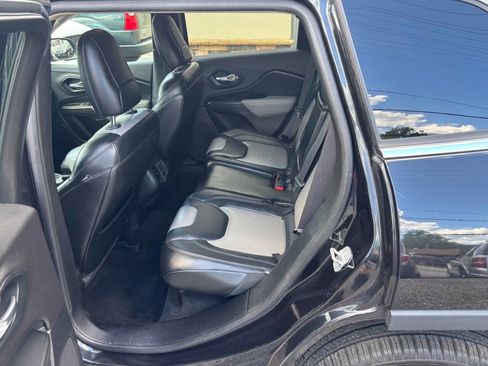 Used 2014 Jeep Cherokee Limited FWD image 15