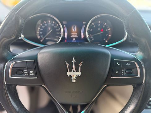 Used 2014 Maserati Quattroporte S Q4 AWD/4WD image 22