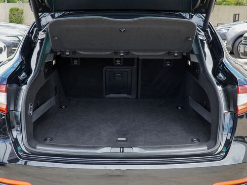 Used 2019 Maserati Levante S image 7