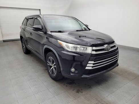 Used 2019 Toyota Highlander LE image 13