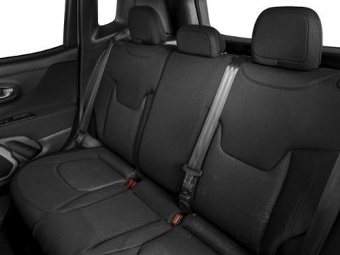 Used 2017 Jeep Renegade Latitude w/ Cold Weather Group image 17