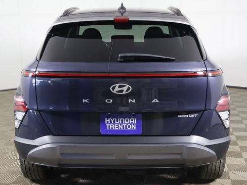 Certified 2024 Hyundai Kona Limited AWD/4WD image 15
