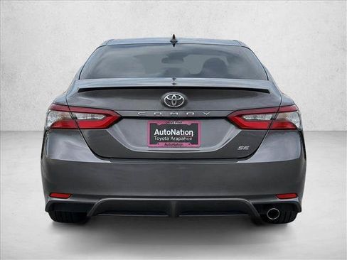 Used 2021 Toyota Camry SE FWD image 13