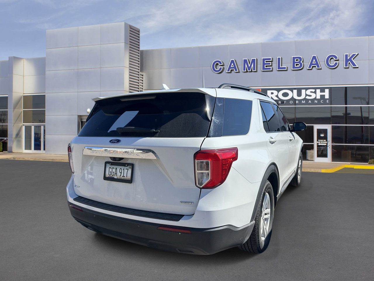 Used 2020 Ford Explorer XLT RWD image 4