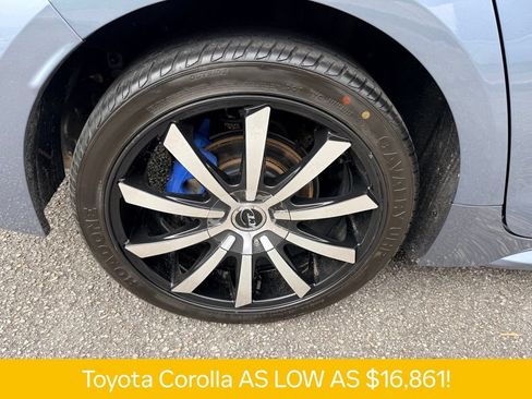 Used 2020 Toyota Corolla LE FWD image 30