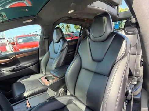 Used 2018 Tesla Model X 100D AWD/4WD image 8