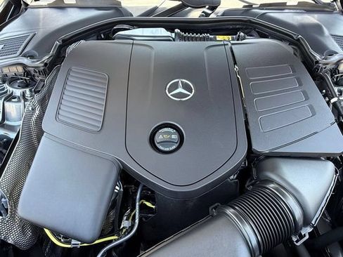 Used 2025 Mercedes-Benz C 300 Sedan image 30