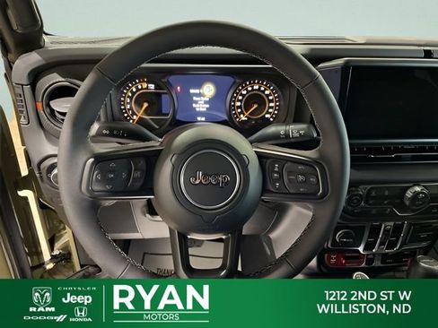 New 2026 Jeep Gladiator Mojave w/ Technology Group AWD/4WD image 23