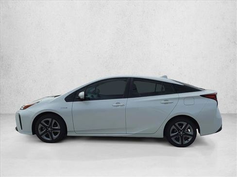 Used 2019 Toyota Prius XLE image 8