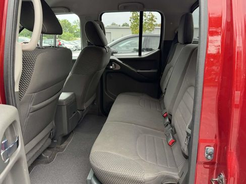 Used 2015 Nissan Frontier PRO-4X AWD/4WD image 6