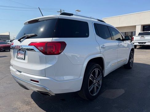 Used 2017 GMC Acadia Denali w/ Technology Package FWD image 3