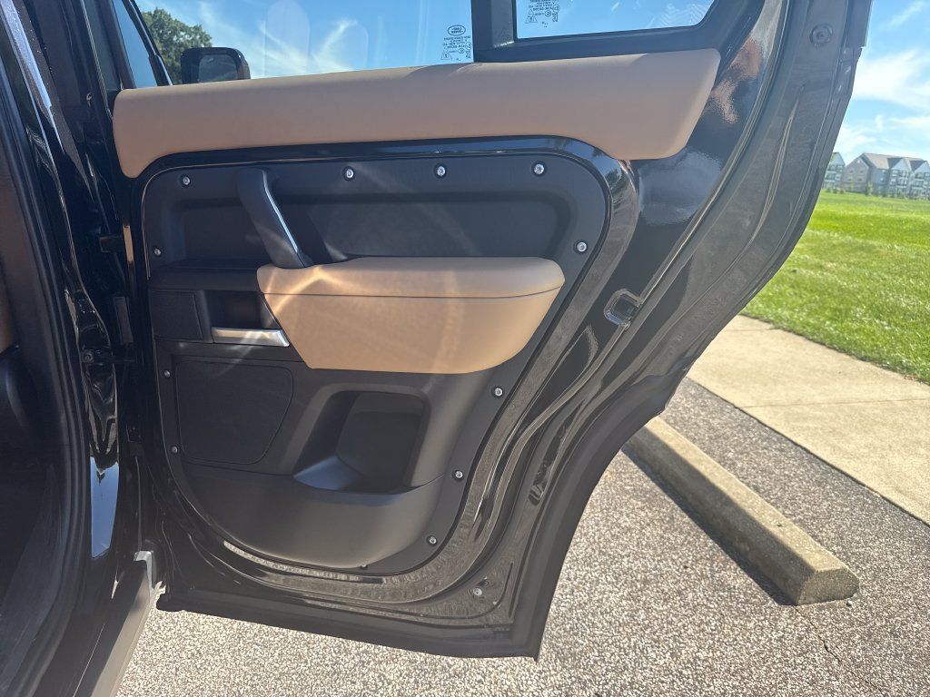 New 2026 Land Rover Defender 110 S AWD/4WD image 16