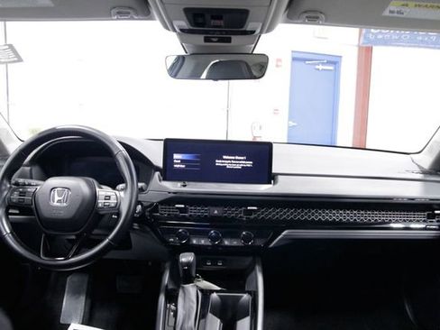 Used 2023 Honda Accord EX-L image 18