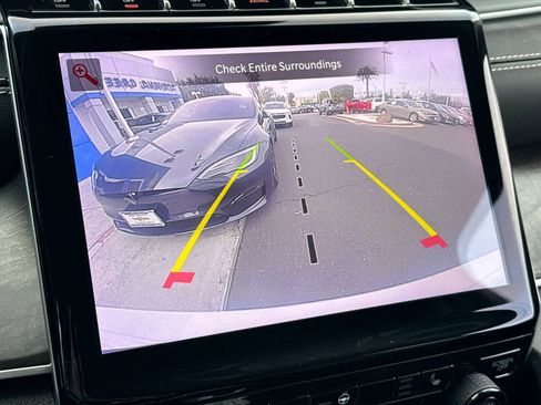 Used 2022 Jeep Grand Cherokee Limited image 27