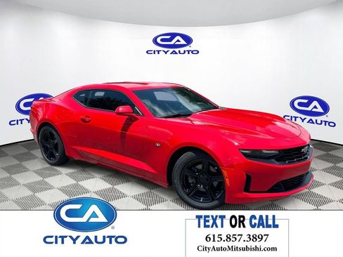 Used 2022 Chevrolet Camaro LT RWD image 1