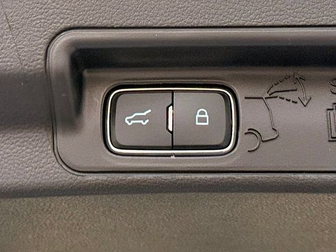 New 2026 Ford Explorer Active RWD image 11