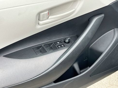 Used 2026 Toyota Corolla LE FWD image 18