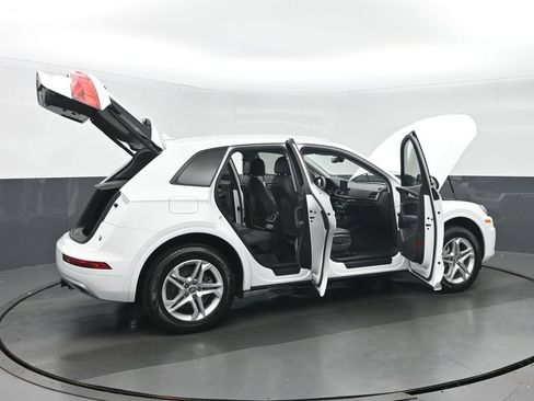 Used 2018 Audi Q5 2.0T Premium Plus w/ Convenience Package AWD/4WD image 36