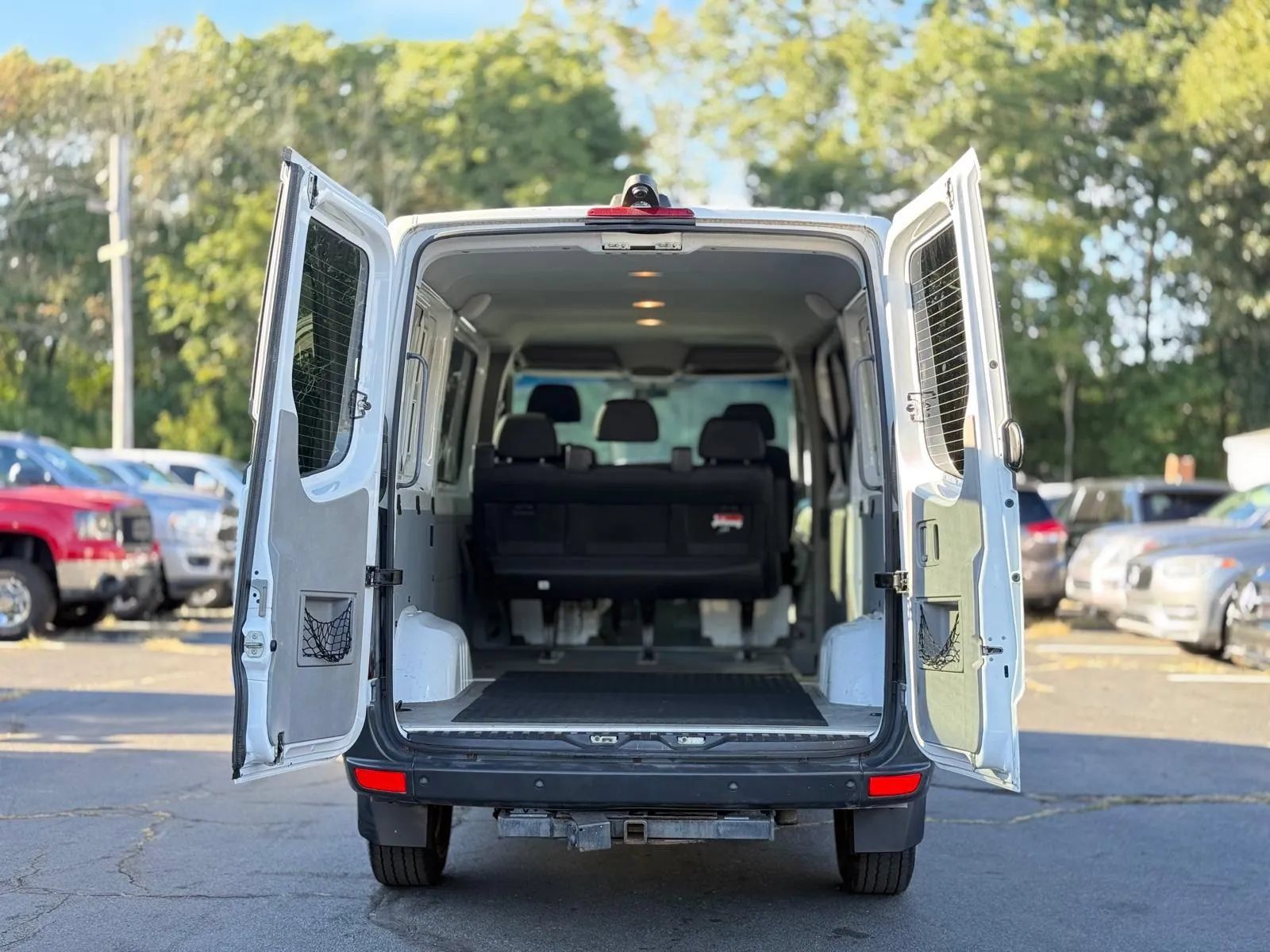 Used 2014 Mercedes-Benz Sprinter 2500 image 10