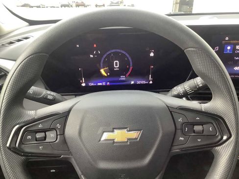 Used 2025 Chevrolet TrailBlazer LT image 16