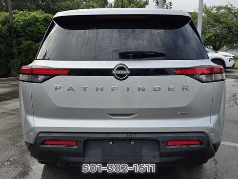 Used 2024 Nissan Pathfinder S AWD/4WD image 4