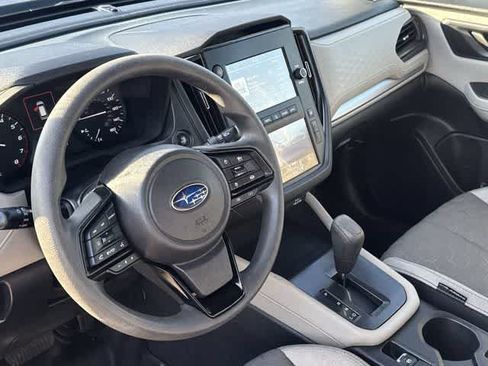 Used 2025 Subaru Forester AWD/4WD image 2