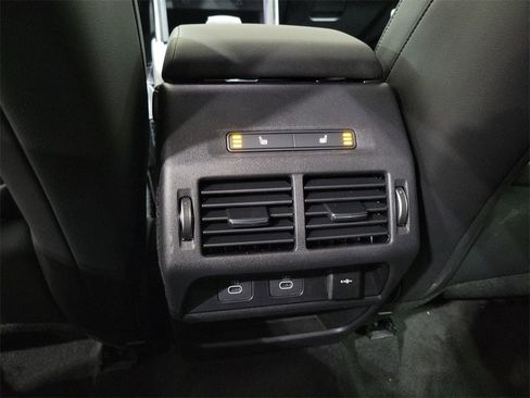 New 2025 Land Rover Discovery Sport Dynamic SE image 23