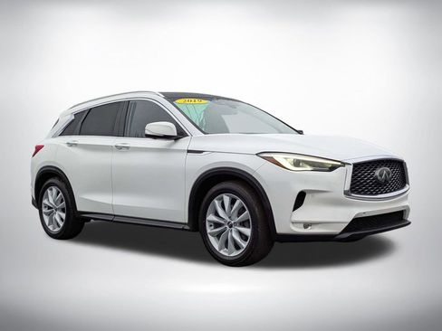 Used 2019 INFINITI QX50 Essential w/ Proactive Package FWD image 2