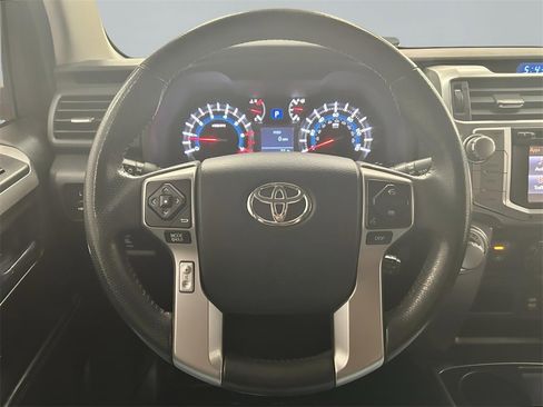 Used 2019 Toyota 4Runner SR5 image 12