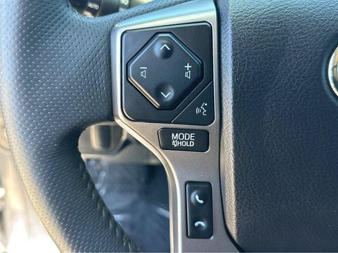 Used 2021 Toyota Tacoma SR5 RWD image 22