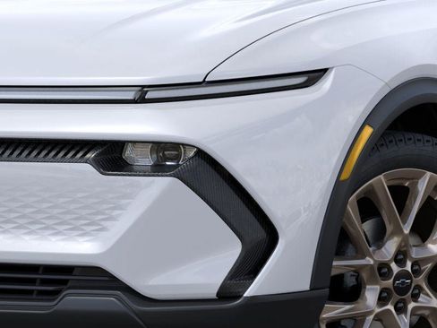 New 2026 Chevrolet Equinox EV LT w/ LPO, All-Weather Mat Package image 35