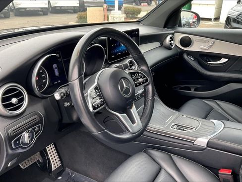 Used 2022 Mercedes-Benz GLC 300 image 12