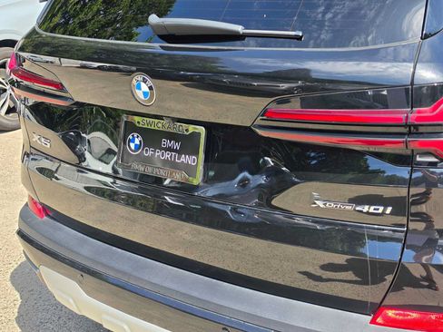 Used 2024 BMW X5 xDrive40i w/ Premium Package AWD/4WD image 13