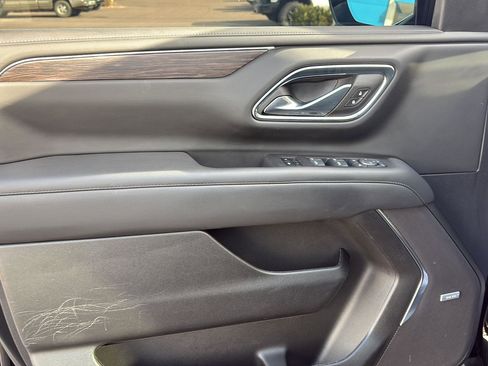 Used 2024 Chevrolet Tahoe Z71 w/ Luxury Package image 14