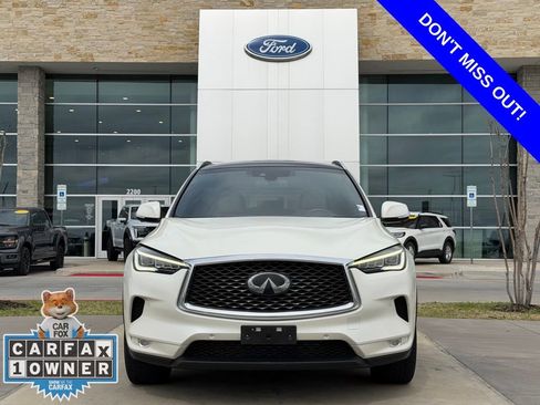 Used 2019 INFINITI QX50 Essential w/ Sensory Package image 2